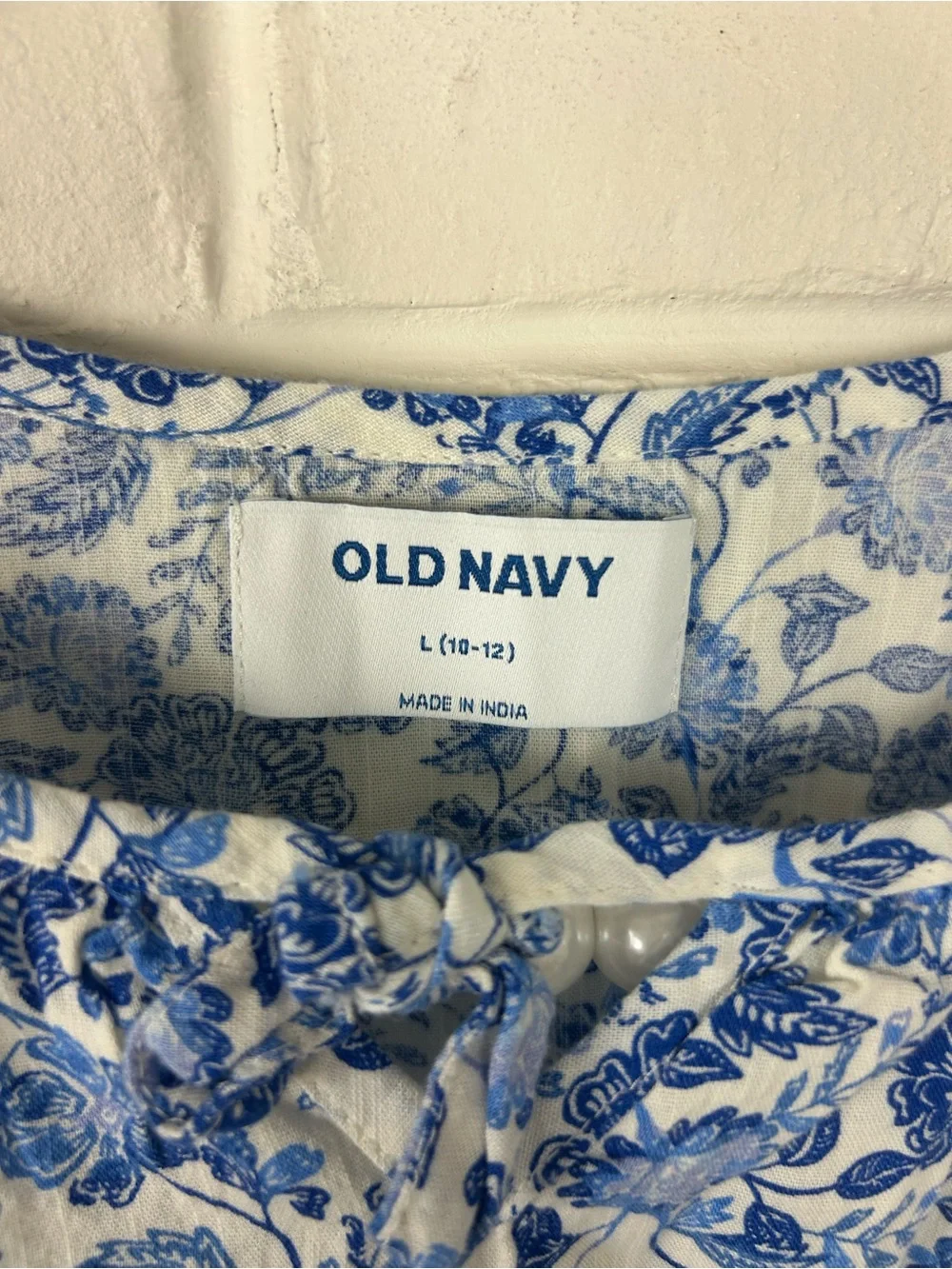 Old Navy Girls Blue Floral Peasant Top Size L 10/12